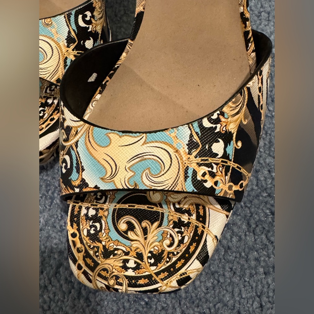 CLOSET CLEANOUT SALE Aldo Strappy ankle strap Heels gold chain blue tan sexy 9 - Picture 4 of 9